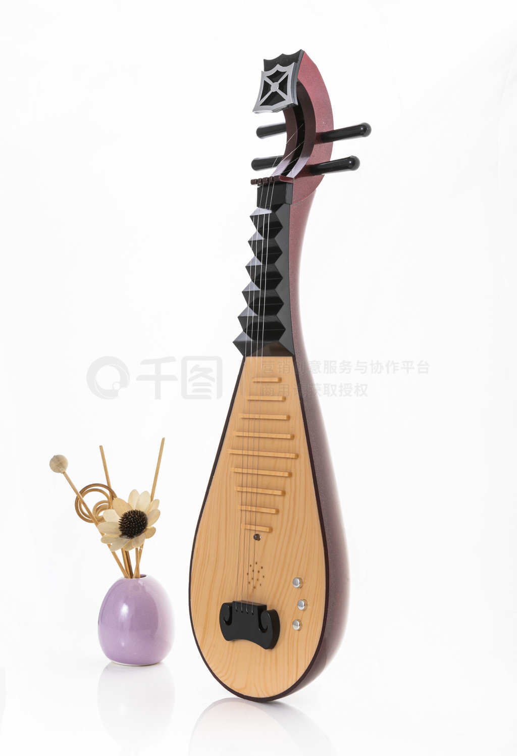 琵琶摄影图 弦上光影，器物之美